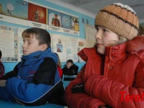 Bəzi məktəb və bağçalarda istilik problemləri var 