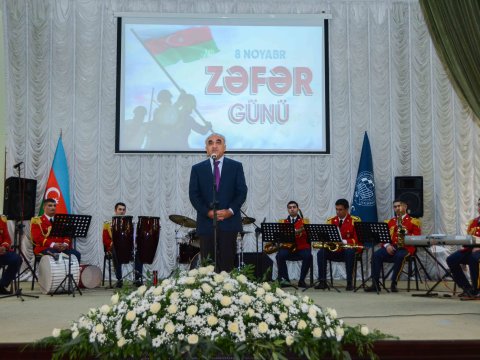 UNEC-də Zəfər Gününə həsr olunan tədbir keçirilib - FOTOLAR