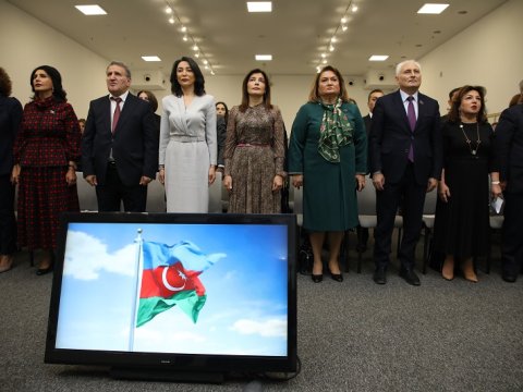 6 ölkədən 33 nəfər “Altın qadın” mükafatı aldı