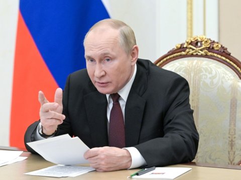 Putin Xersonun boşadılması əmrini verdi