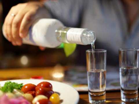 Zaqatala sakini spirtli içki şüşəsi ilə öldürüldü 