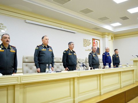 “Bizimlə heç kim ultimatum dili ilə danışa bilməz” - Zakir Həsənov müşavirə keçirdi