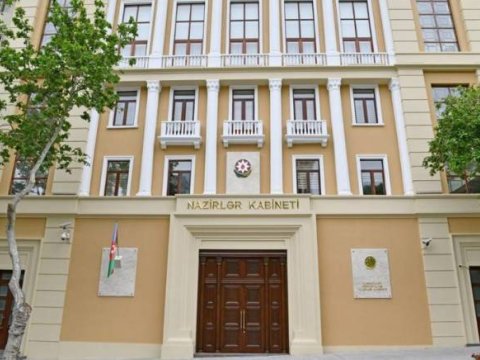 Polad gömrük rüsumundan AZAD EDİLİR