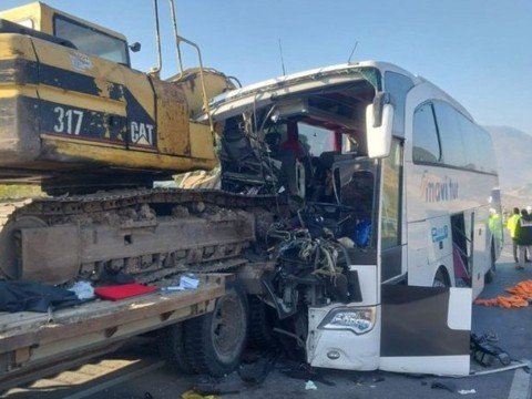 Dəhşətli qəza: Ölənlər və yaralılar var