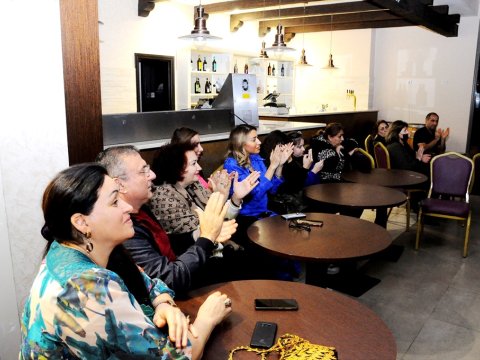 Naftalanda turistlər üçün konsert verilib - FOTOLAR