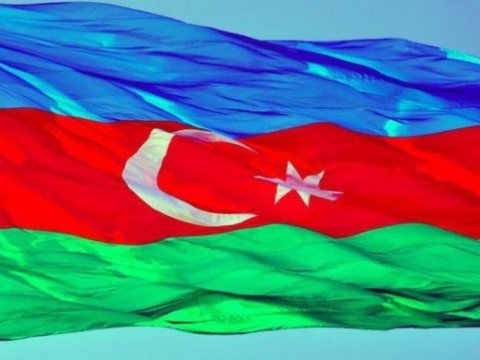 Azadlıq meydanına gətirilən ilk milli bayraq - Sabiq deputat: “Onu hazırlayanda ağlamışdım”