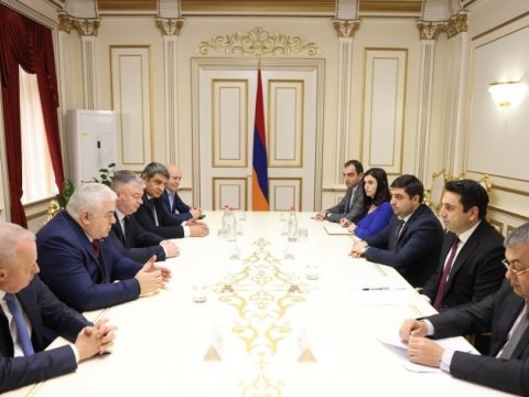 Rusiya rəsmiləri İrəvanda - Sərhəd döyüşlərini müzakirə etdilər