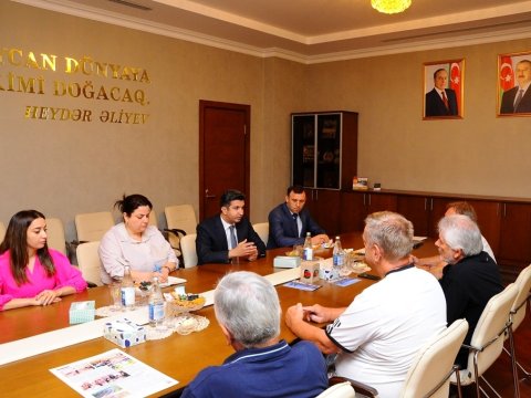 Çex Televiziyası Naftalanda çəkilişlərdə