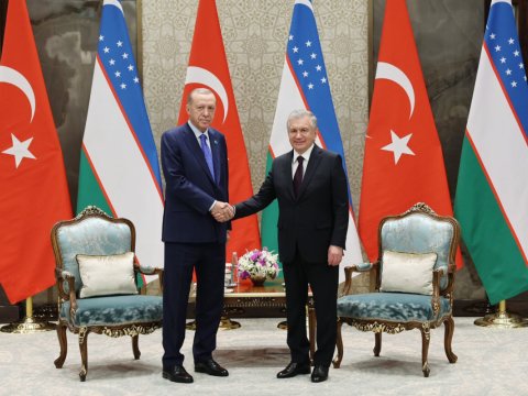 Ərdoğan Özbəkistan Prezidenti ilə görüşdü