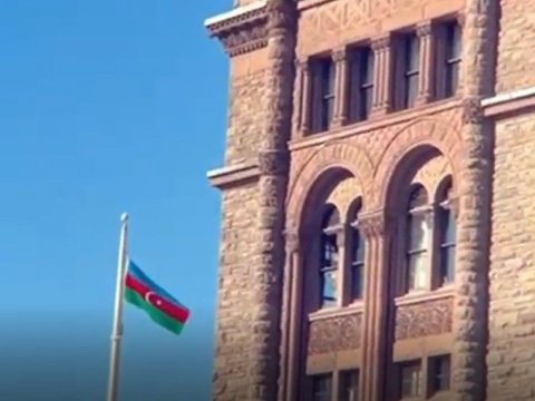 Kanada parlamenti önündə bayrağımız ucaldıldı