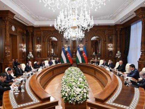 Azərbaycanla münasibətlər strateji əhəmiyyət daşıyır - Mirziyoyev