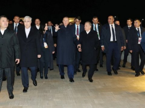 Liderlər şam yeməyində - FOTO