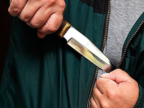 Gəncədəki intiharın təfərrüatı - Özünü ürəyindən bıçaqladı