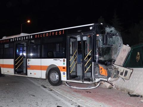Türkiyədə ağır qəza - 10 nəfər yaralandı