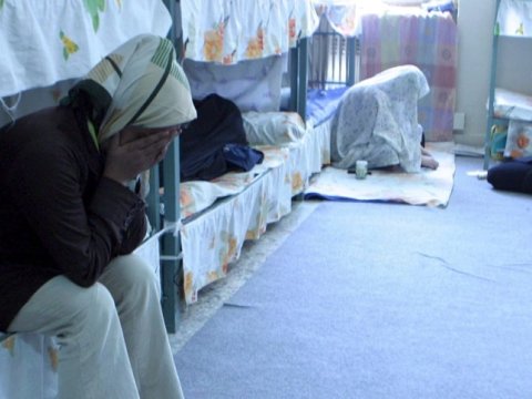 İranda qadınlar həbsxanalarda zorlanmaya MƏRUZ QALIR