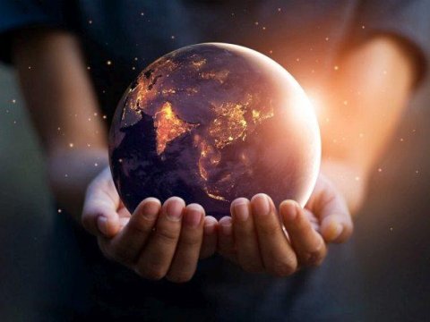 Gələn il dünyanı nə gözləyir? - Məşhur ekstrasensdən proqnoz