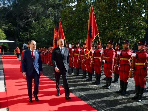 İlham Əliyev Tiranada belə qarşılandı - FOTOLAR