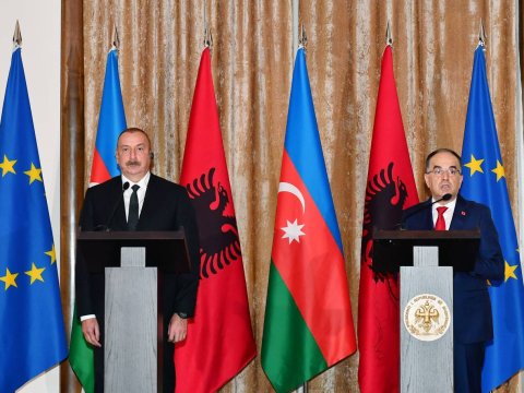 Prezident albaniyalı həmkarı ilə bu məsələləri müzakirə etdi
