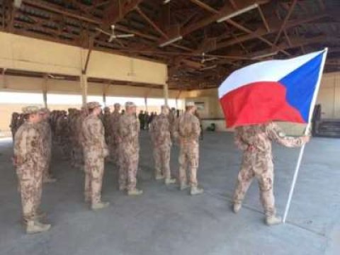 Çexiya 4 min Ukrayna hərbçisinə təlim keçəcək 