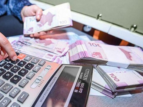 Gələn il orta aylıq maaş bu qədər olacaq