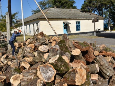 Odunla qızdırılan məktəblərin siyahısı HAZIRLANDI