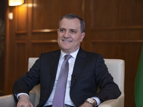 Ceyhun Bayramov: “Dövlətimizin istiqlal ruhu əbədi olsun”