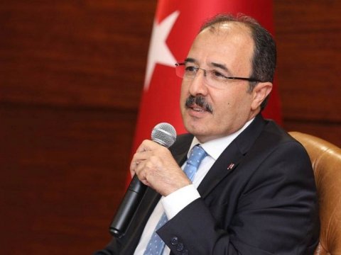Cahit Bağçıdan təbrik paylaşımı