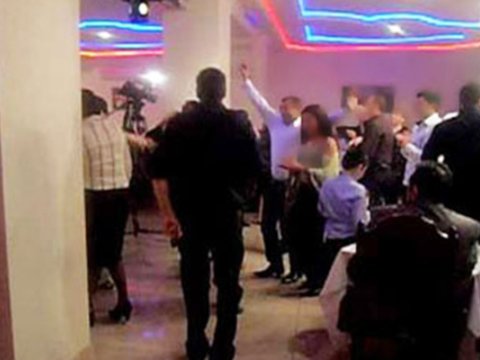 Bacısının toyunda ata qatili oldu - 17 il cəza aldı
