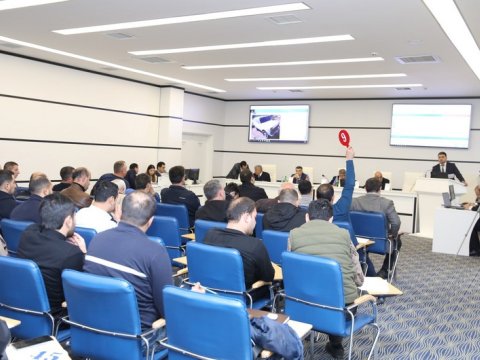 Azərbaycanda helikopter 1 milyon manata satıldı