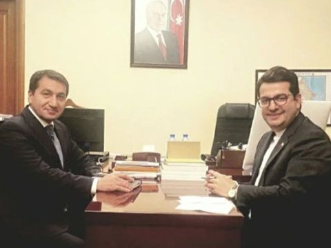 Hikmət Hacıyev İran səfiri ilə görüşdü