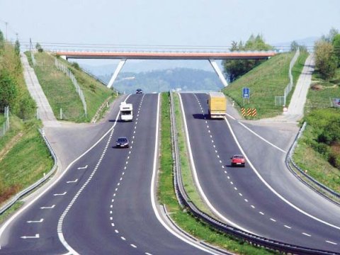 Agentlik balansında olan yollarla bağlı MƏLUMAT YAYDI