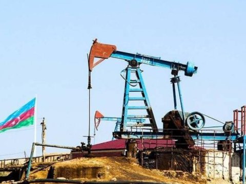 Azərbaycan nefti ucuzlaşmaqda davam edir