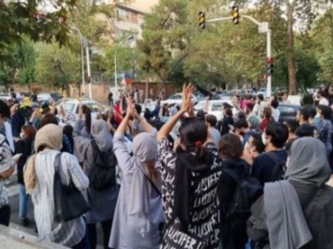 İrandakı aksiyada 2 yeniyetmə ÖLDÜRÜLDÜ