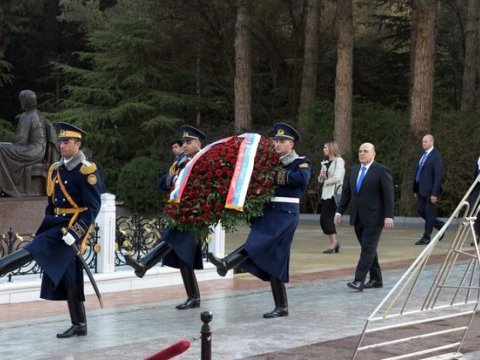 Mişustin Fəxri xiyabanı ziyarət edib