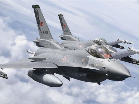 Türkiyə qırıcılarını havaya qaldırdı, bazalar bombalandı