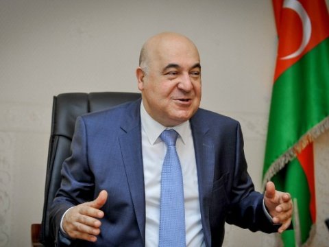 Dibdə dibi qaşımaq…