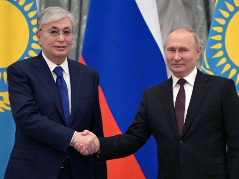 Putin Tokayevi təbrik etdi