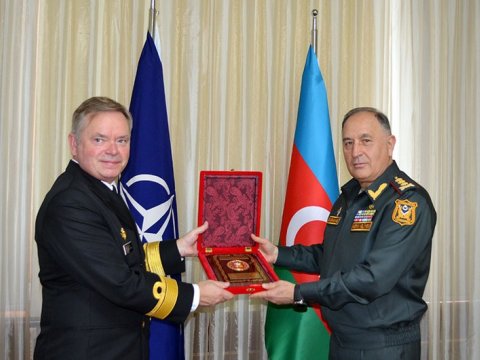 Kərim Vəliyev NATO Baş Qərargah rəisinin müavini ilə görüşdü