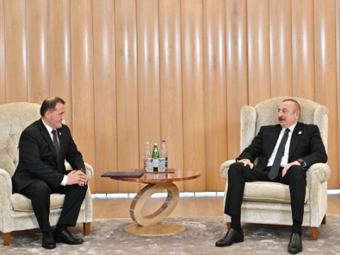İlham Əliyev daha bir görüş keçirdi