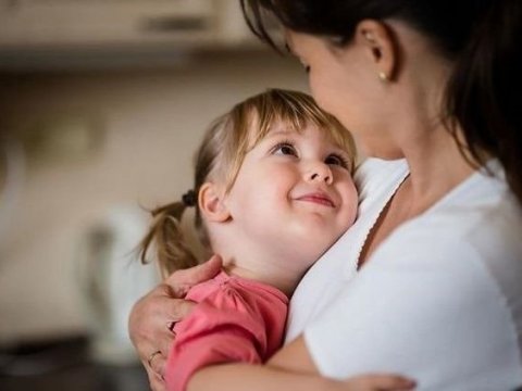 7 uşağın övladlığa verilməsi ləğv edildi