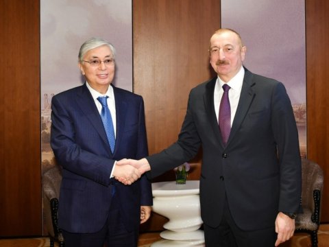 Tokayev İlham Əliyevi Qazaxıstana DƏVƏT ETDİ