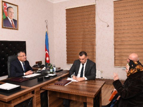 Rövşən Rzayev vətəndaşların müraciətləri dinlədi - FOTO