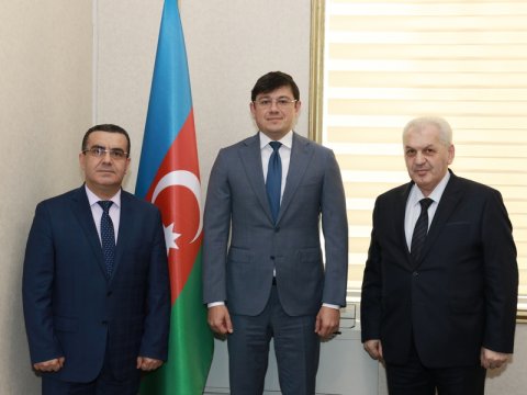 Fuad Muradov Moskvadakı diaspor təşkilatının rəhbəri ilə görüşdü