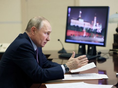 Putin əsgər anaları ilə görüşəcək