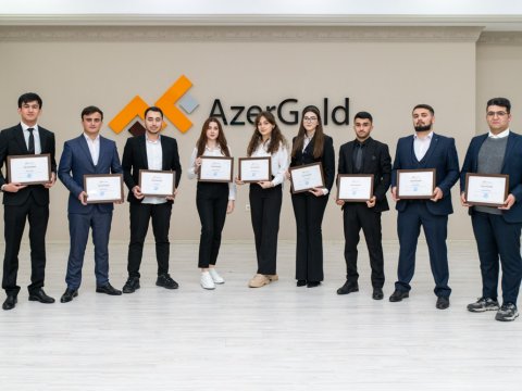 “AzerGold” təqaüdünün qalibləri mükafatlandırıldı - FOTOLAR