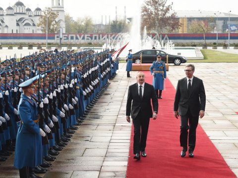 İlham Əliyevin Belqradda rəsmi qarşılanma mərasimi oldu