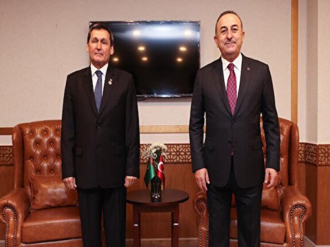 Çavuşoğlu türkmən həmkarı ilə danışıqlar apardı 