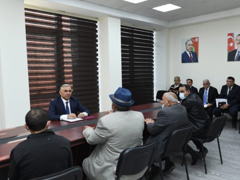 Vüqar Əhmədov Şəmkirdə vətəndaşları qəbul edib