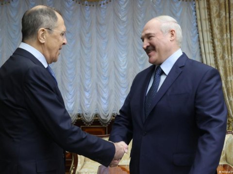 Lavrov Lukaşenko ilə görüşəcək