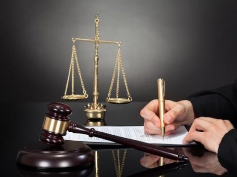 Şirkət rəhbərini zəhərləyib yarım milyonunu oğurladı - MƏHKƏMƏ